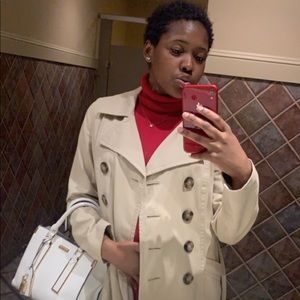 Meet your Posher, Layla